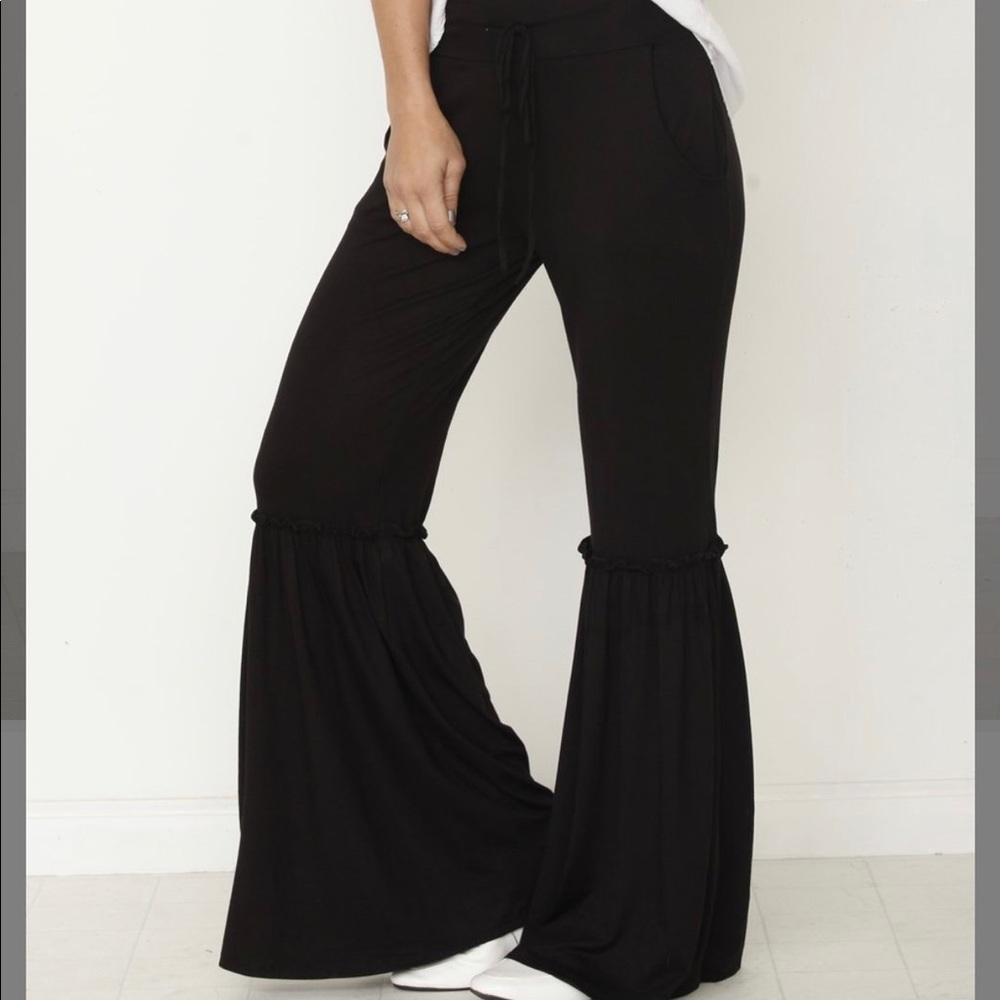 🌿Final Sale🌿 Billowy Bell bottom lounge pants.